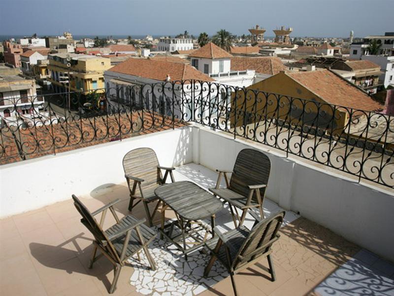Hotel De La Poste Saint-Louis Exteriör bild